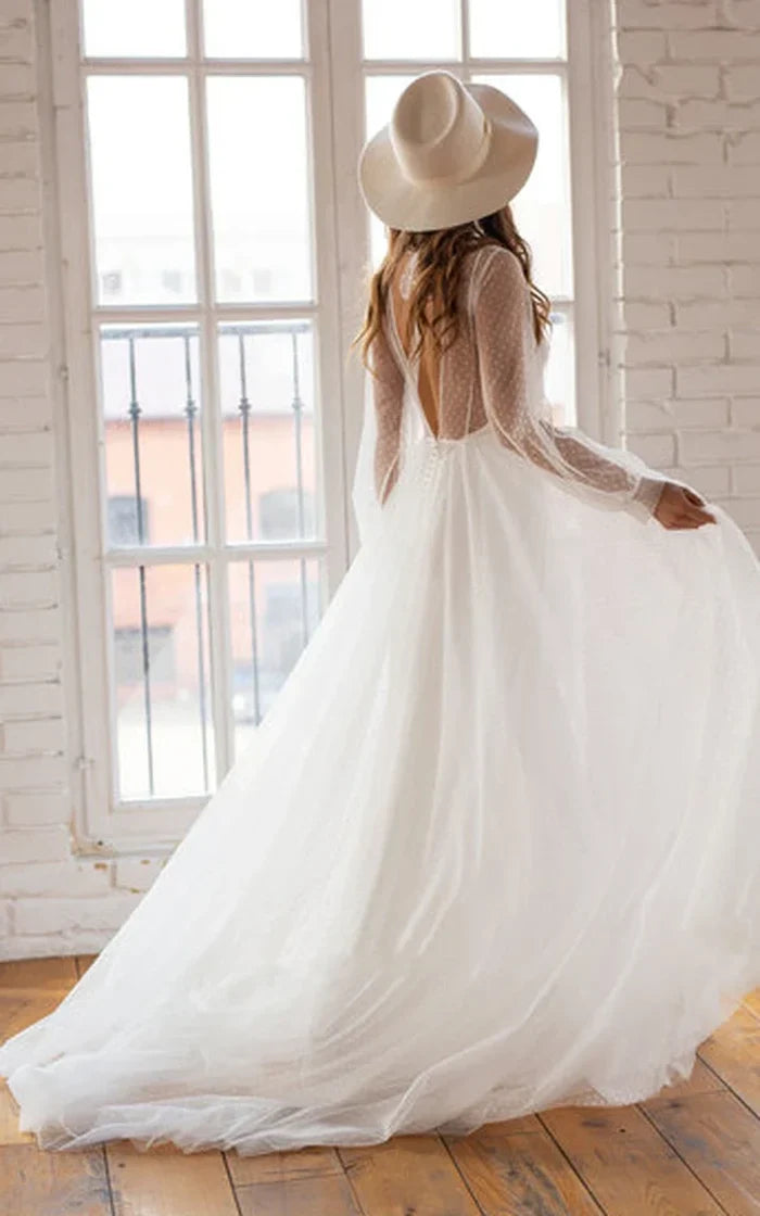 Vestido de novia de gasa con corte en A, manga larga y escote barco con cuentas